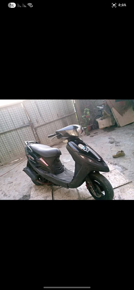 ماكس ثعلب 140
دراجه مبدله ولفات بس 

نقصه سلف وصالنصه طاكه 

السعر 300وبيه مجال 

مكاني بغداد الزعفرانيه
رقم ***********
