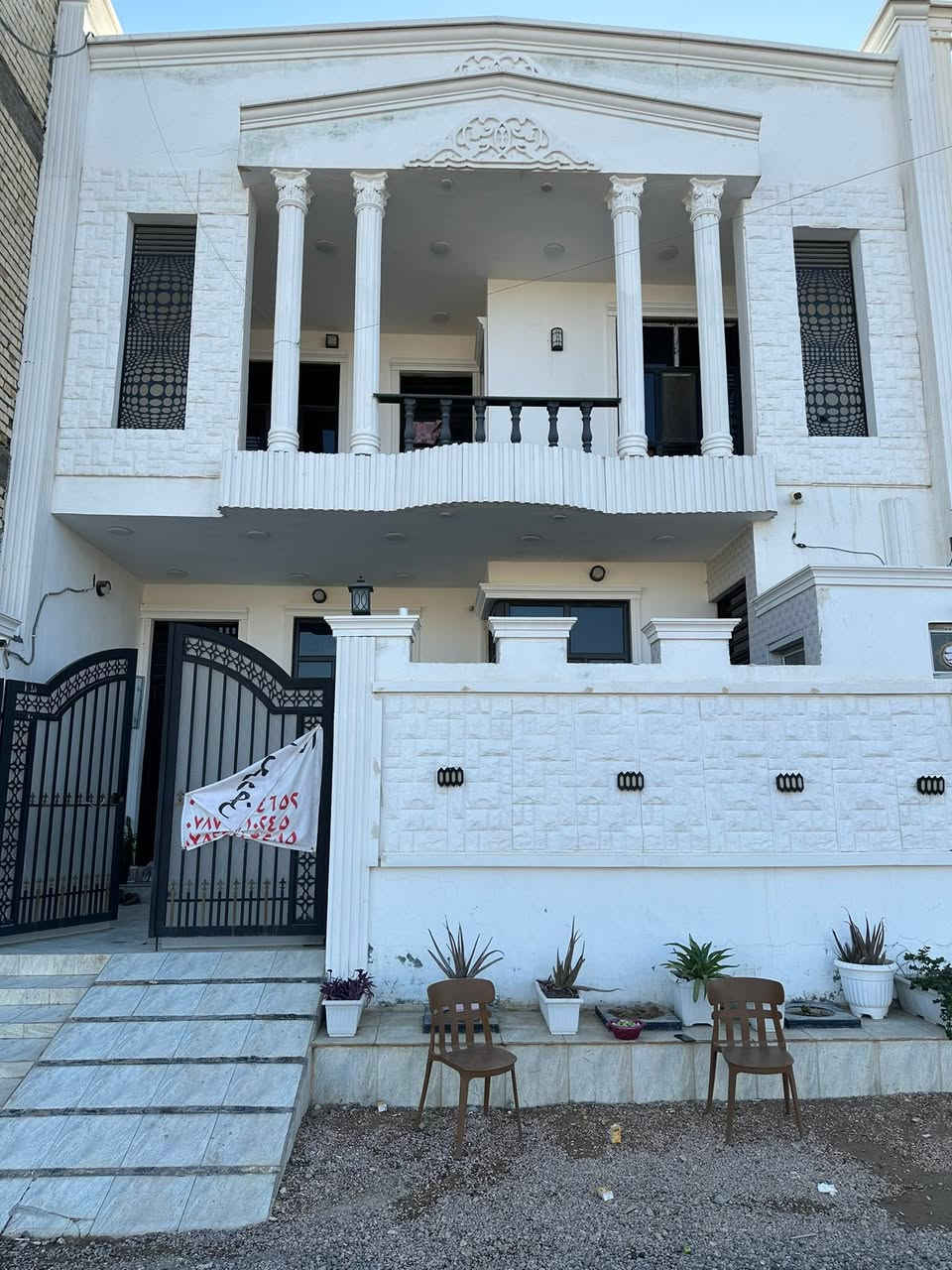 ((بسم الله الرحمن الرحيم))
🏡     🏘      🏚 

#بيت_للبيع         

🔴في الجغيفي ثانيه

🔴 كاع بيت نايل 

✅المساحة :180
 
مكون من 5غرف نوم
 صالات2
ومطبخ 
واستقبال 
حمام عدد2
مناور عدد 2

 🛣 الشارع 🛣🛤 : 10

🗒📑⚖️ نوع الملك : طابو زراعي صرف علمن عند الشراء تدخل مباشرتا بل سند المشترك الطابو لصرف الازراعي

💸💰 السعر  💰💸: 168🔴وبي مجال

للاستفسار : مراجعة 
🥇 مكتب الدليمي 🥇
🩸📍العنوان الجغيفي _نهايت سياج المقبرة على السايد الايمن.                         
                                     
            📱📲  للاتصال :  ميثم*********** 📞☎️

#عقارات_الفلوجة #عقار_للبيع #عقارات_الانبار #عقارات_العراق  #العقار #عقار
#العقار_للبيع #للبيع #بيع #بيت #بيوت #قطعة #قطع
#ارض #
