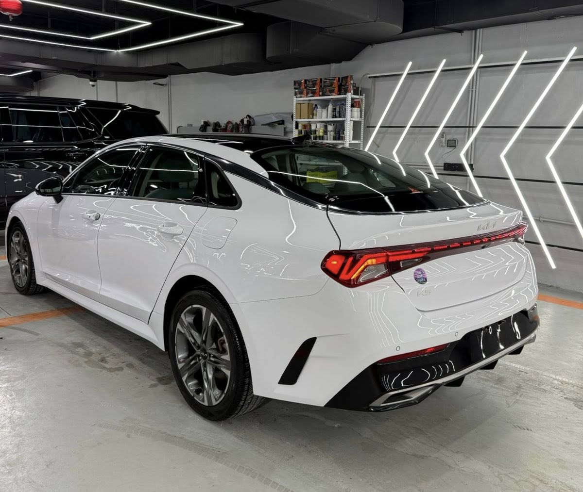 كيا K5   GT LINE موديل 2023
السعر اكتب رقم 1 ويصلك السعر 
كشنات خزن 
بصمه
شاشة 
تشغيل عن بعد 
لايت ليد 
رادار
سبيدر سبورت
كشن جلد
كشن كهربائي
ستيرن gt سبورت
لايت خلفي ليد
نظام سبورت ويكو
تحديد المسار
تحديد السرعه
شاشة عطلات
ويل كب اسود سبورت
باب وجاملغ خلفي صبغ صور الضرر  مرفق مع الصور
عنوان السيارة اربيل شركة حسين عبدالكريم قرب فرع الشحن 
للاتصال .. ..***********..***********
