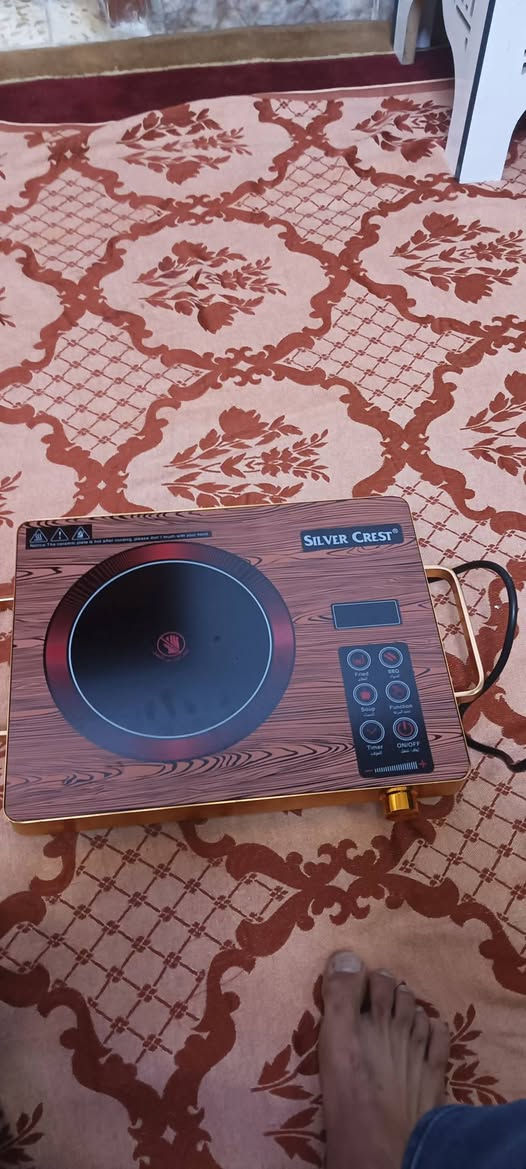 للبيع طباخ  جديد نوعيه راقيه سعره 35 ويه توصيل كافه محفضات اني مكاني كربلاء وليريد توصيل متوفر رقم ***********
