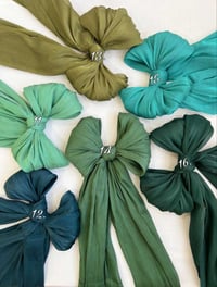 بشالات اوركنزا • سادة • لمعتها تخبل