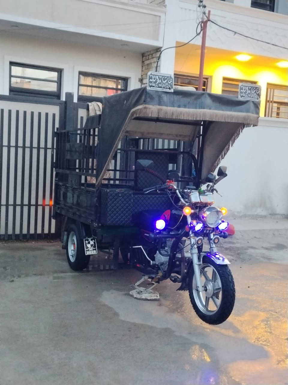 يالله سلام عليكم شباب ستوته للبيع موديل 24 ستوته كامله كبل الشغل نضيفه كهربائيات شغاله سلف هندر اوراق أصولي سعر1850وبيها مجال مكاني بغداد دوره حي صحه ***********
