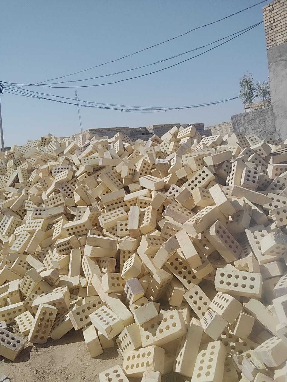 مكتب لبيع الطابوق العادي والجمهوري بأنسب الاسعار خالي من الأملاح يوجد توصيل خلال 24 ساعه (نجف ديوانية سماوه)

***********
