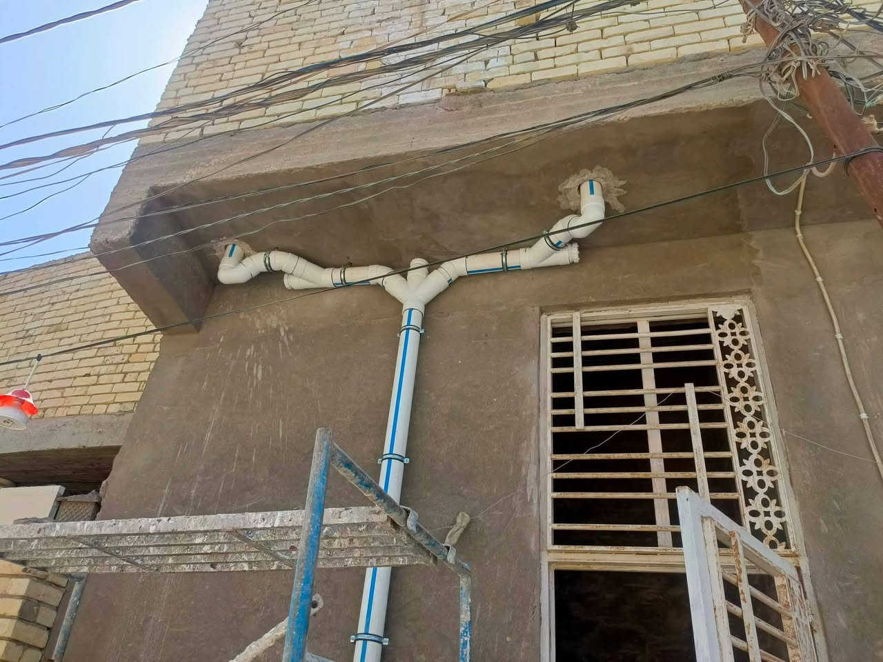 غيث الطائي
***********
