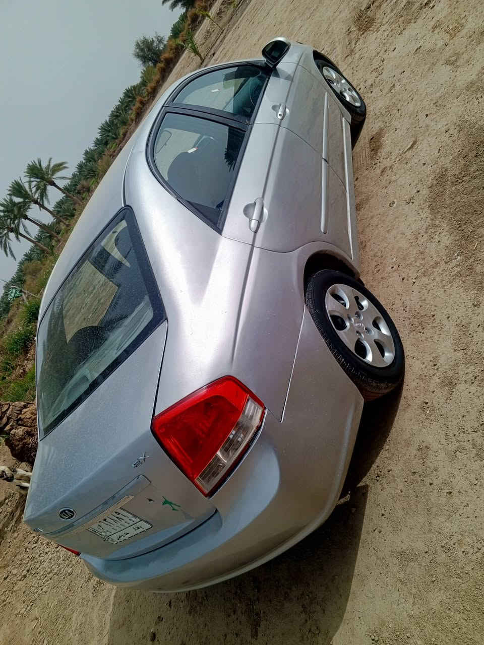 لسلام عليكم 
سبكترا موديل 2007 امريكي رقم بغداد سنويه مجددده
حادثها جاملغ خلفي  بدون دواخل 
البجم كبس 
بيها مكانات صبغ اثر جرد فقط 
مكينه لا تبخير لا تنقيص 
كير 
حداديه جديده 
تخم تاير 
دواخلها جدد 
السياره جاهزه من كلشي 
مكانها حله السعر 74 مجال بسيط 
***********
