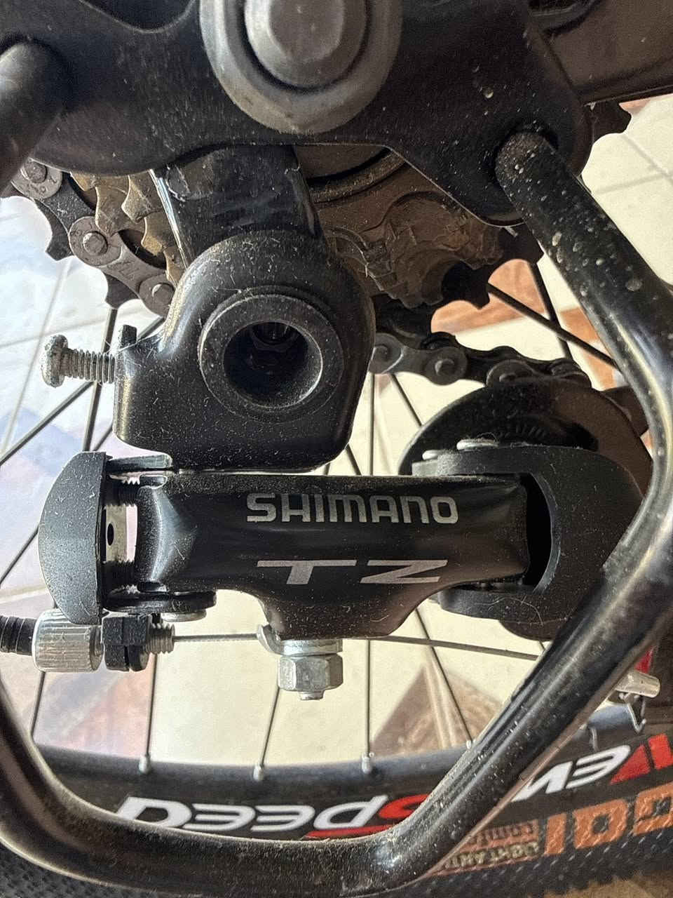 السلام عليكم ، للبيع بايسكل جبلي MTB
دبلات شغالة 
تبديلات شغالة 
التبديلات ماركة شيمانو
البايسكل نضيف مستخدم اقل الاسبوع

السعر 180،000 

مكاني صلاح الدين - تكريت - قضاء العلم

للتواصل عالواتساب فقط:
***********
