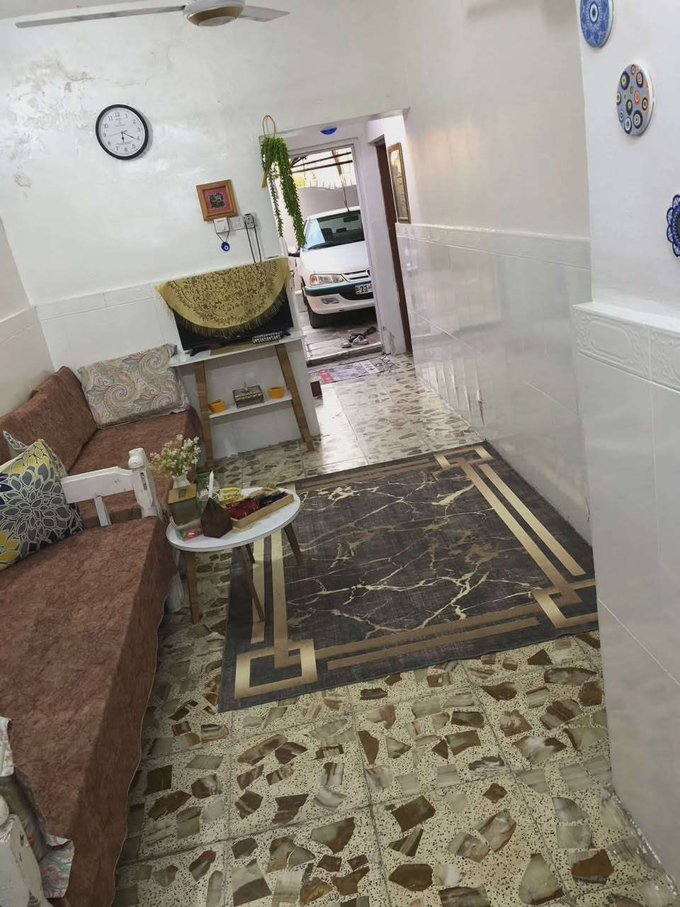 درا للبيع طابقين مساحه ١٦٠متر واجهه ١٠ الموقع الرحمانيه قطاع ٢٣ قرب سوق صنعاء ايستفسار تواصل على الرقم *********** امام العقار تشجير
