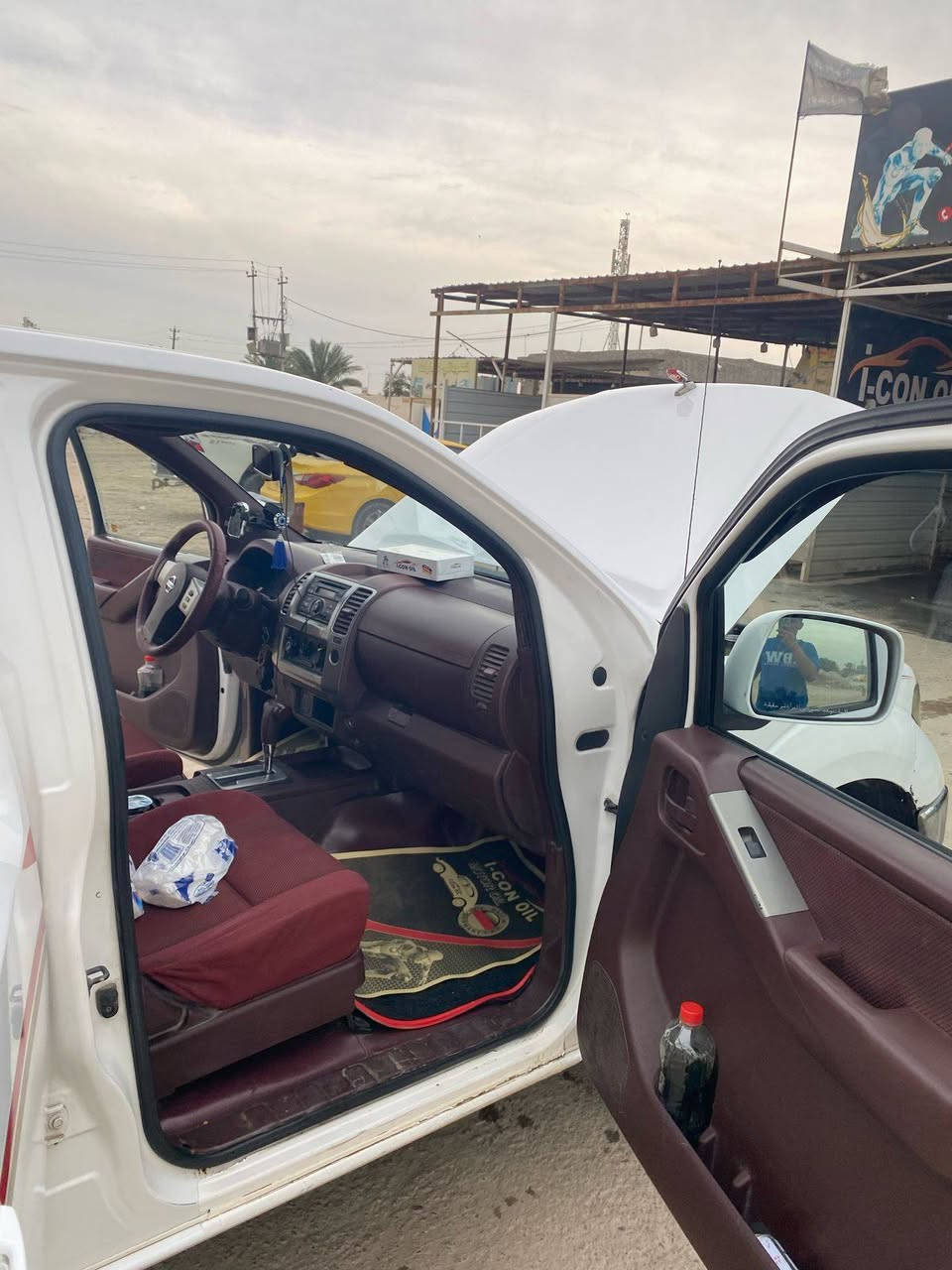 السلام عليكم عندي سياره نيسان نيفارا موديل 2009 للبيع120 شراي خلي يتصل ***********// ***********//***********
