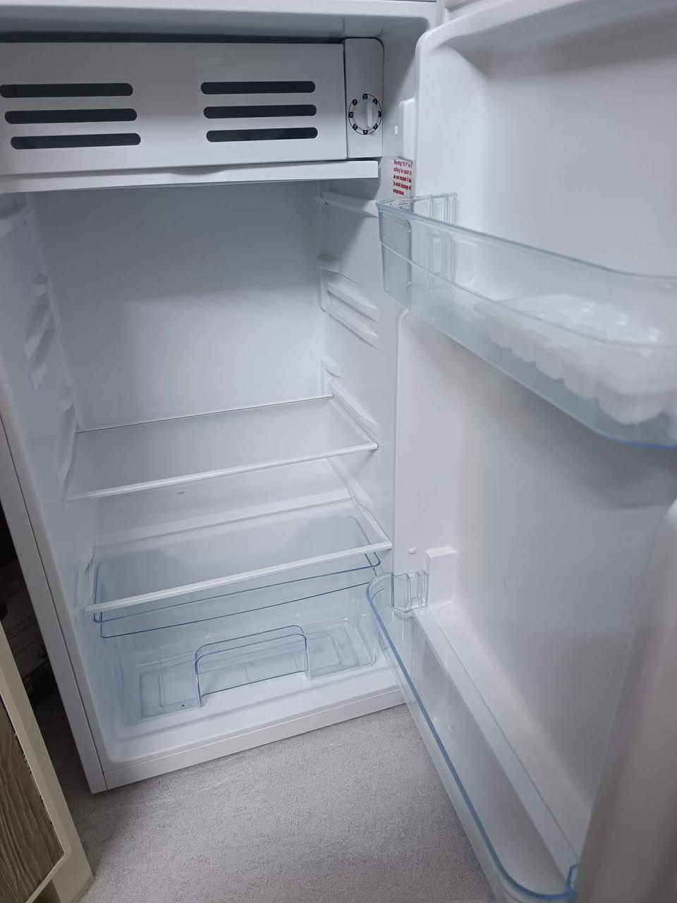 ثلاجه اخو الجديد مستعمل بس شهرين شرط النظافه فول سعر 110وبي مجال عنوان موصل شقق الخضراء اي استفسار خاص @الجميع


**إذا كنت صاحب هذا الإعلان وتريد حذفه لأي سبب، رجاءا أرسل رسالة إلى الدعم الفني**