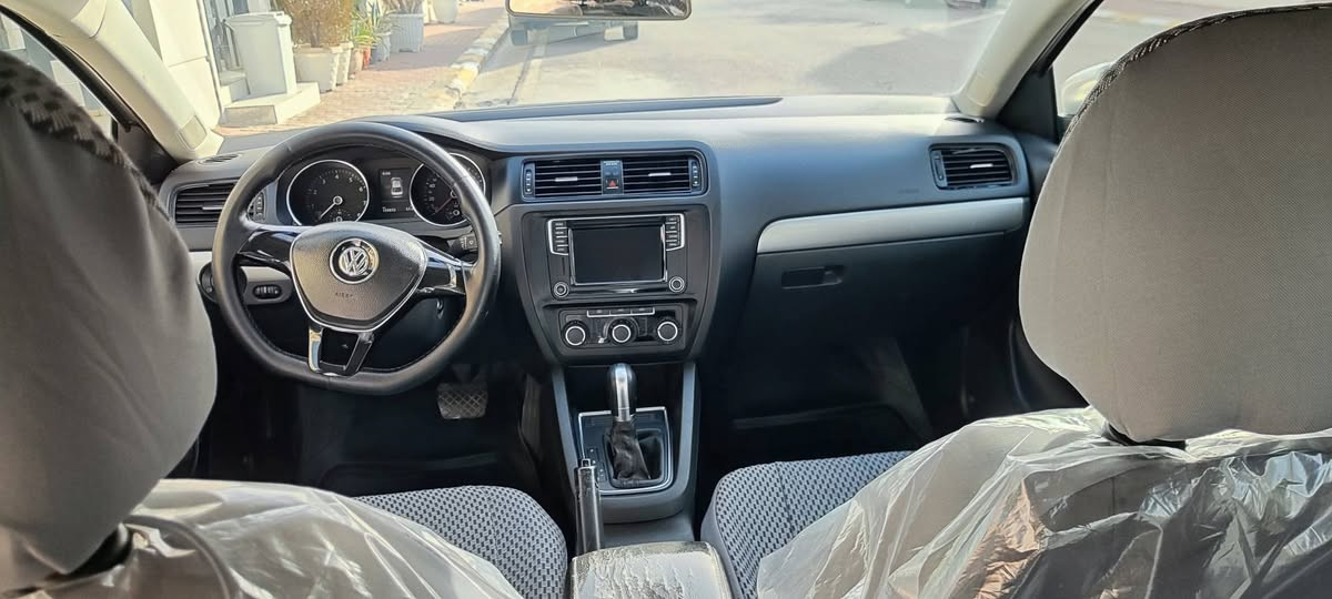 جیتا مۆدێل 2018 مەکینە 2.0 تەکسی  دوبەی بوەکامل پەمپ بێ دەعم گێڕو مەکینەو هەمو گیانی بەشەرت بێ عەیبو بێ مەسرەف ماڵی دۆستەسعری 104 گەڵاو مەعامەلەیەکی کەم بۆ پەیوەندی کردن . *********** السليمانية, العراق
