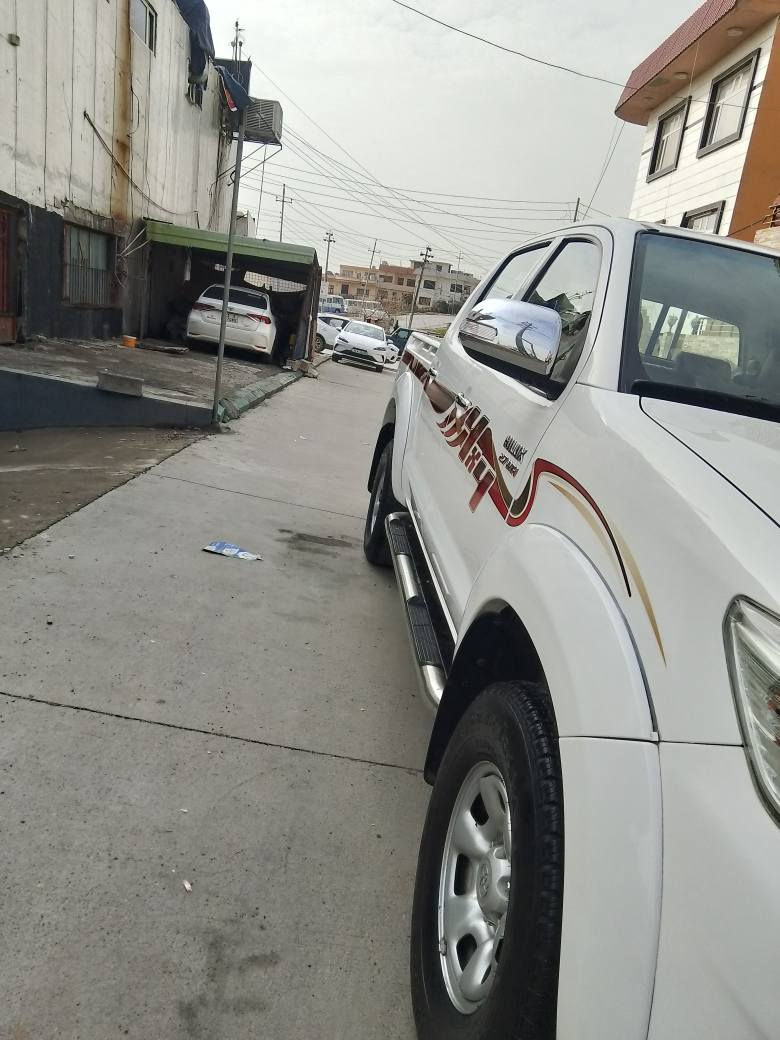 تۆیۆتا مەرزیە 2013 سەیارەکە ماڵی خۆمانە
بۆیاخ سارد هیچی نیە مەکینەی لۆک لۆکە نەکراوەتەوە سەنەوی تا 2029تازەیە
بتڵە سەیارەکە شاشە و کامێرا و حاسەیە 
سعری‌‌220 گەڵاو معامەلە  *********** السليمانية, العراق
