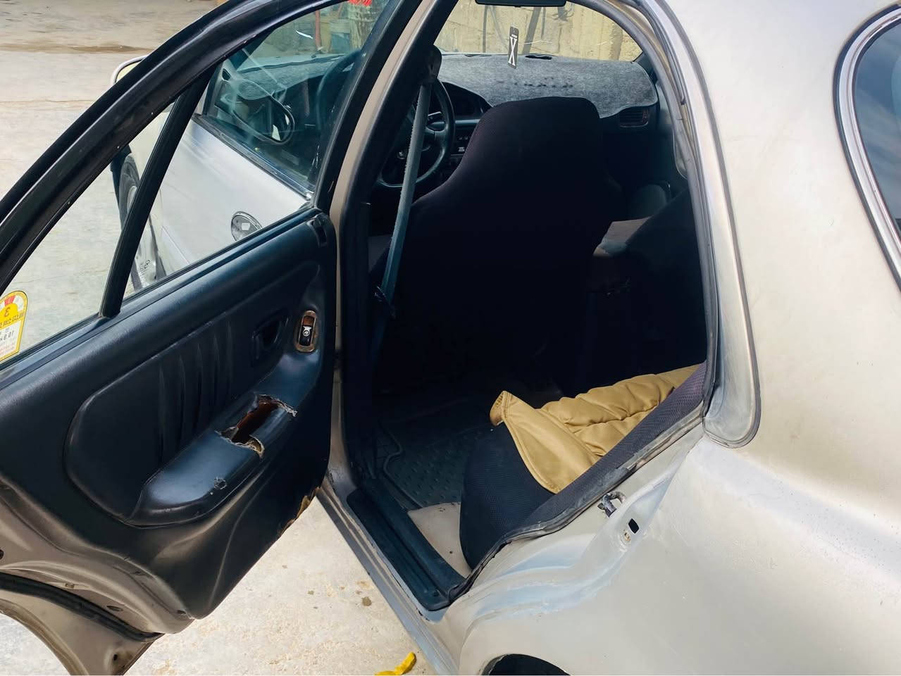 يالله 
سلام عليكم 
سوناتا تو لبيع مكينه كير كفاله صدر خلفلي امامي جديد تخم تااير 
ويل بلادي 
غرفتهاا جديده ماشاء الله 
كهربيائت كلهاا شغاله سنتر لك 
جام ٤ يصعد وينزل 
سياره قطره خياس مابيهاا تخم بيبان جدد 
سياره حلوه ترايهاا يخبل 
مكاني ديالى خالص هبهب 
رقم الهاتف *********** بعقوبة, ديالى
