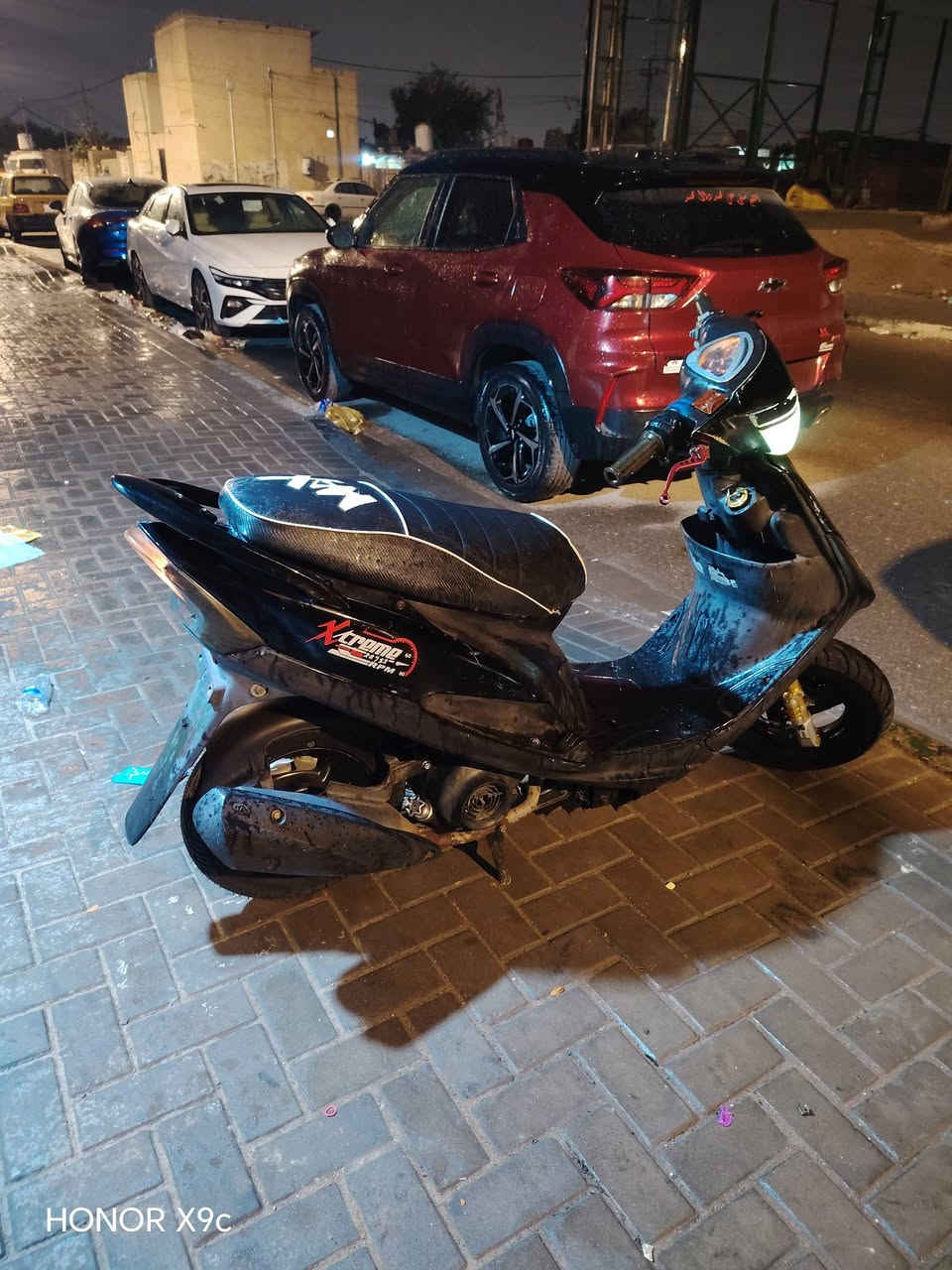 السلام عليكم دراجه ماكس عدله للبيع دراجه كامله ما بيه نقص مكينته حلوه لا تبخير ولا تنقيص شلعه ومعدل تاكل الكاع كفراته كله مختمه بلاد وتايرات ستوه ذابله زوج سعره650 وبيه مجال قليل مكاني بصره قبله ولتواصل***********
