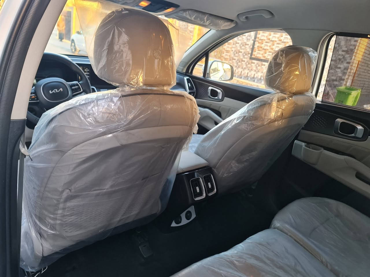 السلام عليكم 
سرونتو ٢٠٢٢ فول عدى الفور ويل والاربع كاميرات و البانوراما، رقم اربيل بأسم شركة ماشية ٧٨ السيارة نظيفة جدا استخدام شخصي، بدون صبغ بيها ملاحظات بسيطة موضحات بالفديو ، السعر  27200$ وبيها مجال بسيط بيع فقط بدون مراوس، 
مكانها النجف .


**إذا كنت صاحب هذا الإعلان وتريد حذفه لأي سبب، رجاءا أرسل رسالة إلى الدعم الفني**