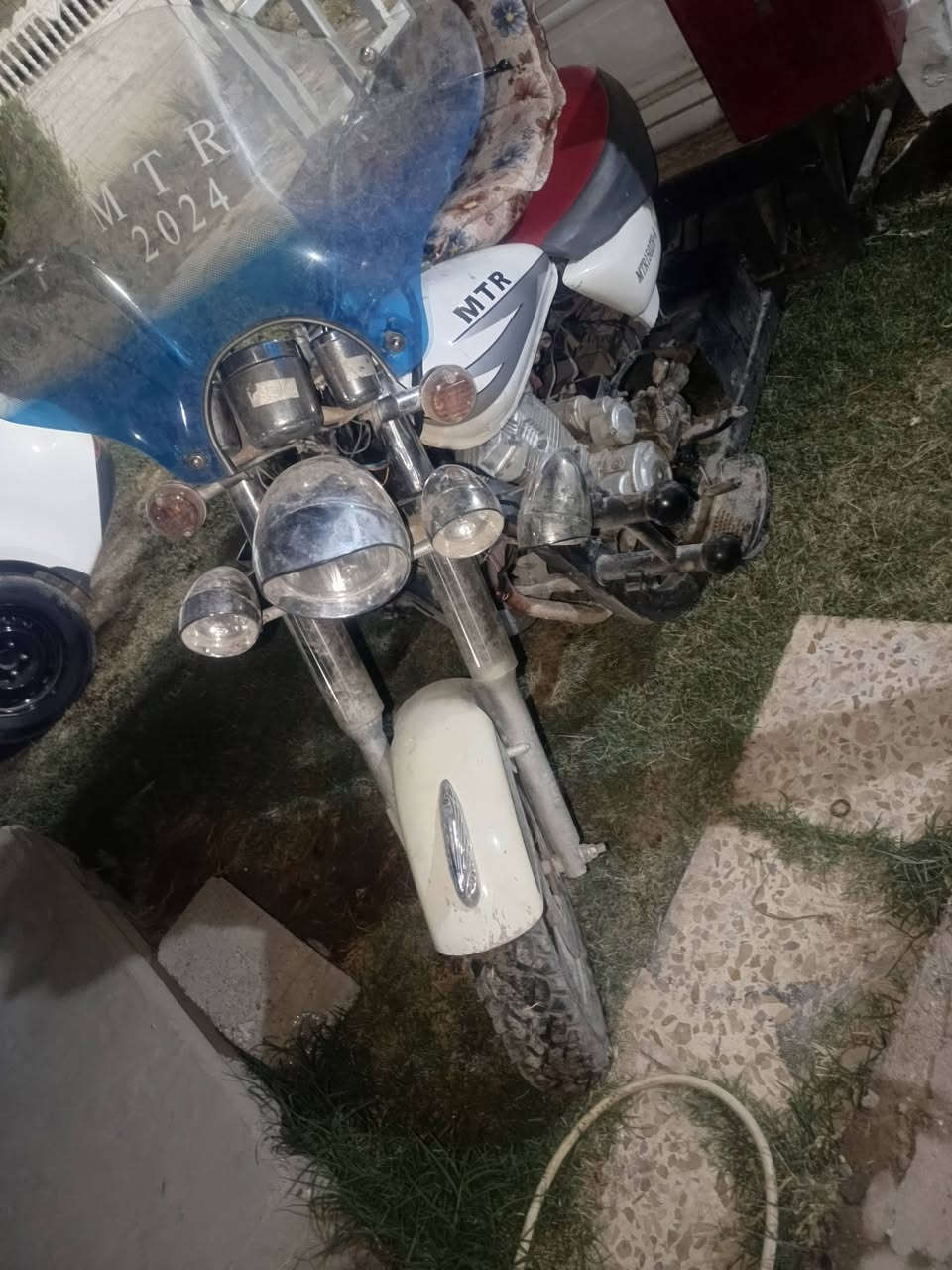 ستوته للبيع موديل 9امتيارا وراق أصولية تشتغل سلف هندر مكانه ديوانية السعرمليون المكان ***********
