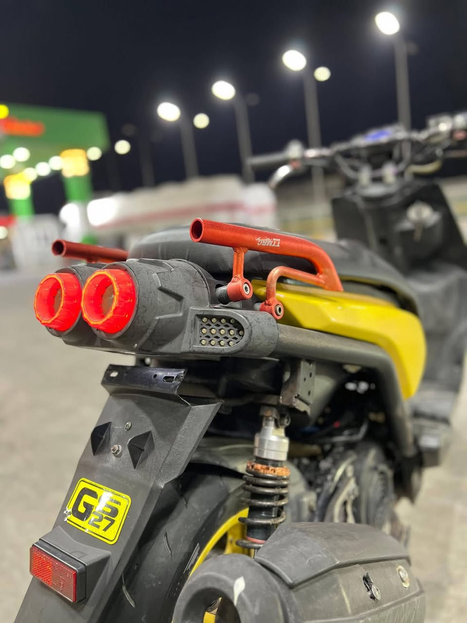 سلام عليكم سكنز للبيع الدراجه حلوه خير من الله السعر ***********
