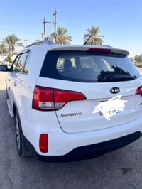 سورنتو 2015 مكينه 2400جيدي اي سياره خليجي مكفوله كفاله عامه رقم بغداد