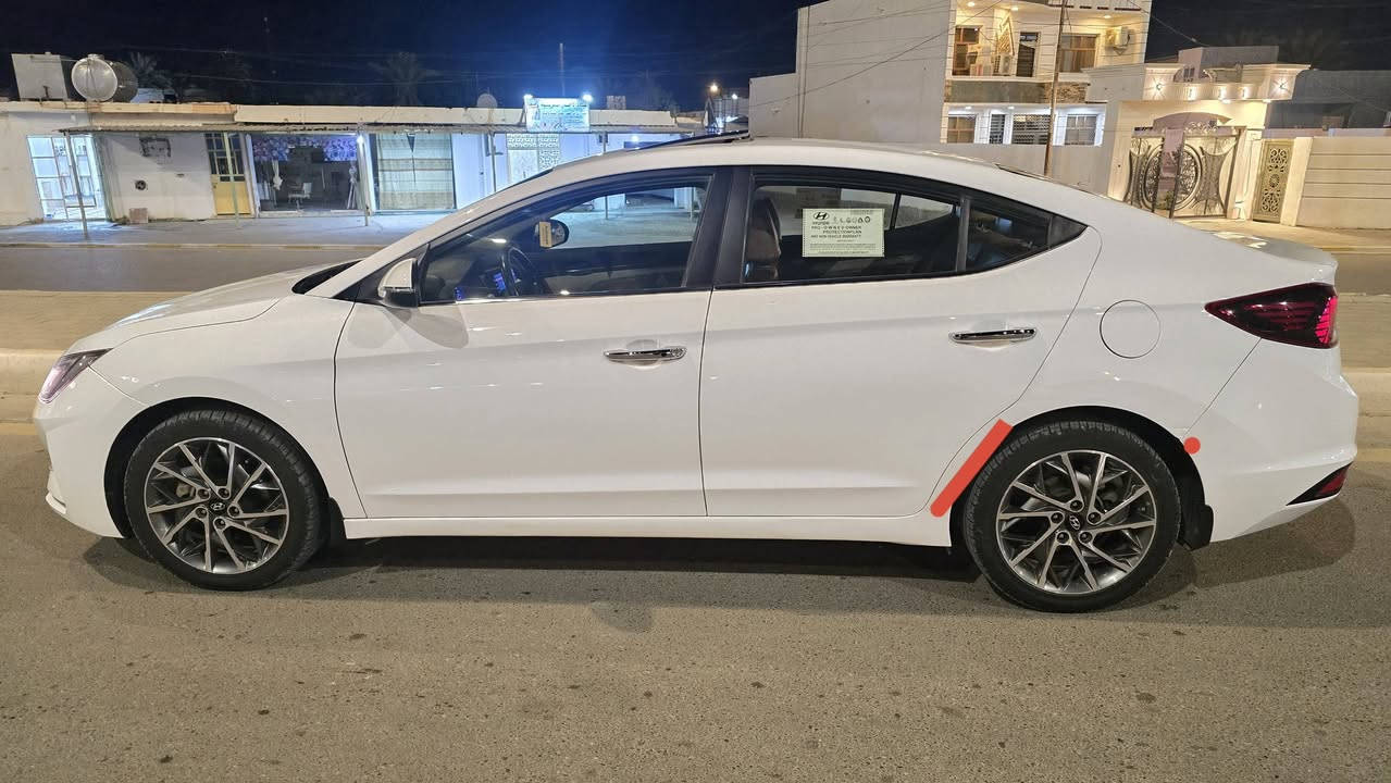 النترا 2020 خليجي  
فول  المواصفات للاخيرررر 1/1 الكاصد 
مكفولة من الصبغ والتبديل عده الي امشر بل احمر 
مكينة 2000 دوش
ماشيه ٧٩ الف حقيقي 🔔 سبير منازل 
سلايد - فتحه
بصمه 
كاميرا  أمامي خلفي      
شاشةكبيره اندرويد 
تحكم أستيرن 
وضعيات قيادة متعدده ٣ وضعيات
عادي وسبورت وذكي
مري شفط نضام ترحيب 
صندوق بصمه ذكي
لد نهاري 
تبريد قطعتين
ويل كب/ويل كروم/ويل 17 
داخل جلد لونين     
مدخل AUX+USB/بلوتوث...
شاشه عطلات 
السعر / ١٧٥/ بيه مجال بصيط
اتصال ***********
