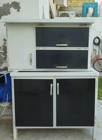 كونترات المنيوم. الكبير 3 متر  الصغير متر ونص  مع. ملحقاتهن  الجبير 30...