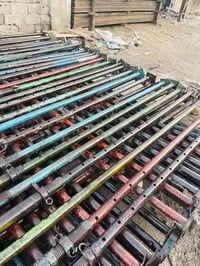 جكات 4 و متر للبيع اتصال او واتساب 07809977450