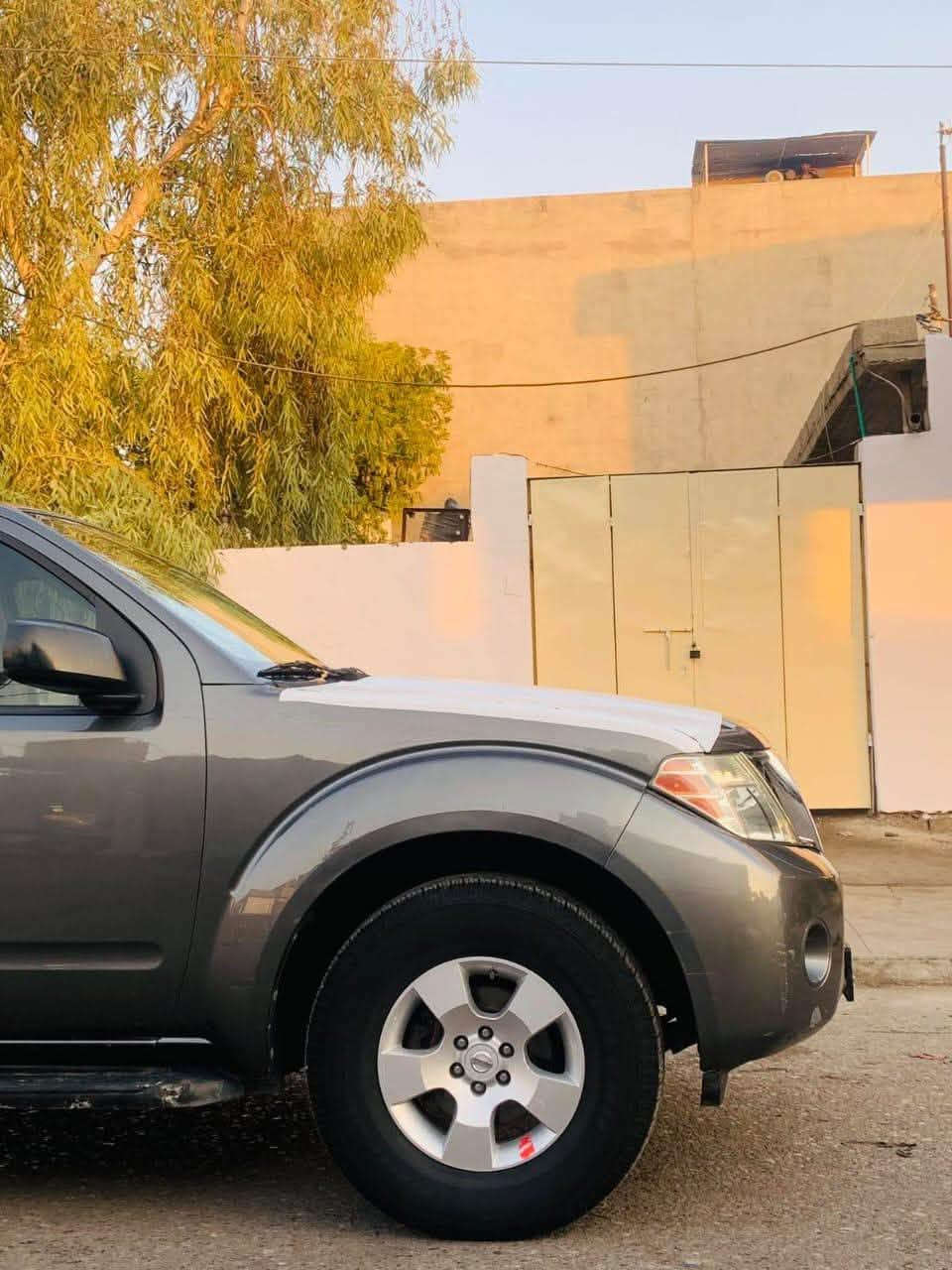نيسان باثفندر موديل 2008 أمريكي 🇺🇸 
6سلندر ماشية 160 الف حقيقي 
هزه وسنويه جديده بمسي لحد 2030
محرك كير بشرط بدون تنقيص بدون تبخير 
ضربه بل جاملخ سطحي بدون دواخل بدون بدنه حادثها ب امريكا مو بل عراق يعني هنا ماضروب 
سعر 115 بيها مجال 
عنوان كلار سليمانيه 
رقم الهاتف ***********

