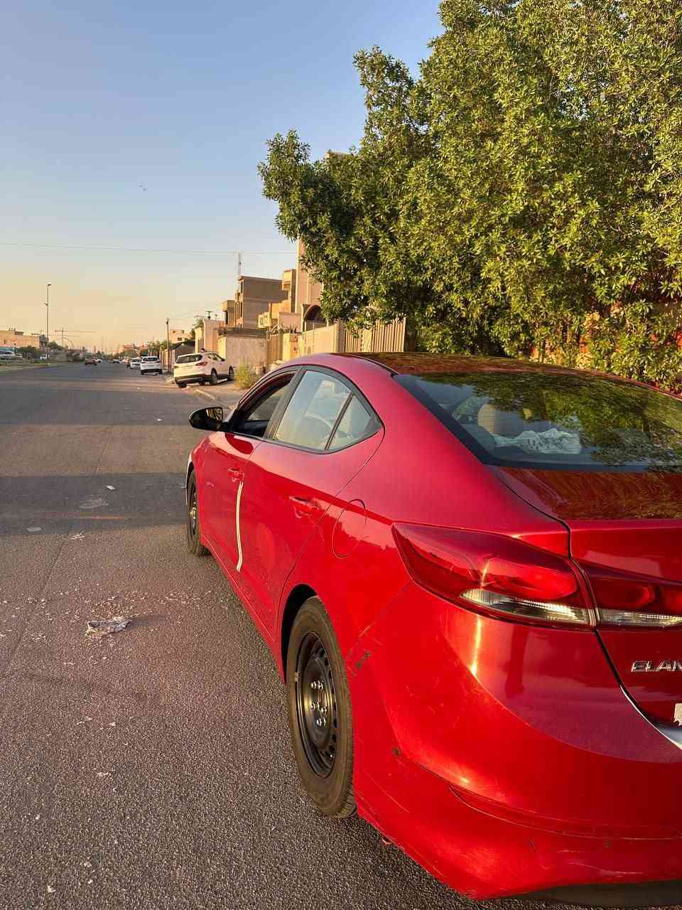 سلام عليكم
للبيع الانترا  وارد امريكي 
موديل ٢٠١٨ 
مابيها حادث سرقة جاملغات امامية الصور مرفقة بل منشور 
رقم سليمانية بأسمي تحويل مباشر 
كير محرك تبريد كلة كفالة 
محرك الفين دوش 
بيها طخة بل دوسة وجراد بنهاية القمارة موجودة بل منشور 
للأستفسار ***********
السعر 113 وبيها مجال 
مكاني بغداد البلديات المضمار

