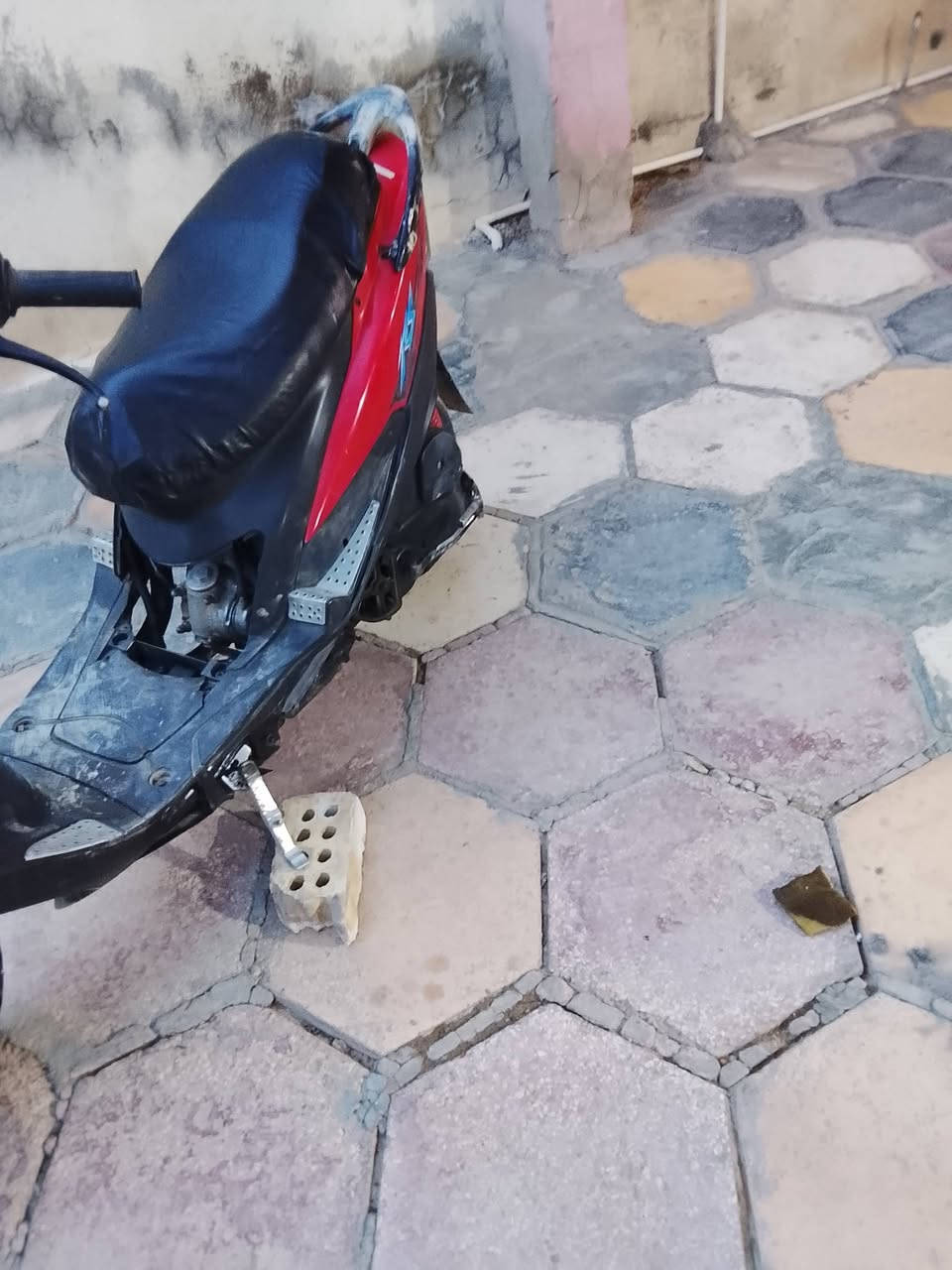 سلام عليكم دراجه ماكس كلشي مابيه بيه نواقص بصيطه البيع ب ٢٠٠وبيه مجال المكان حله شارع ٨٠مال كربلاء تفاصيل اكثر رقم الهاتف.   ***********
