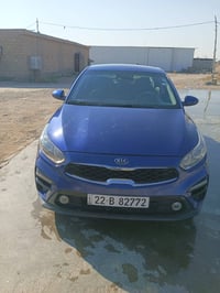 كيا فورتي البيع امرواس للبيع موديل 21  الموصفات عاديه   سياره ماشيه 77...