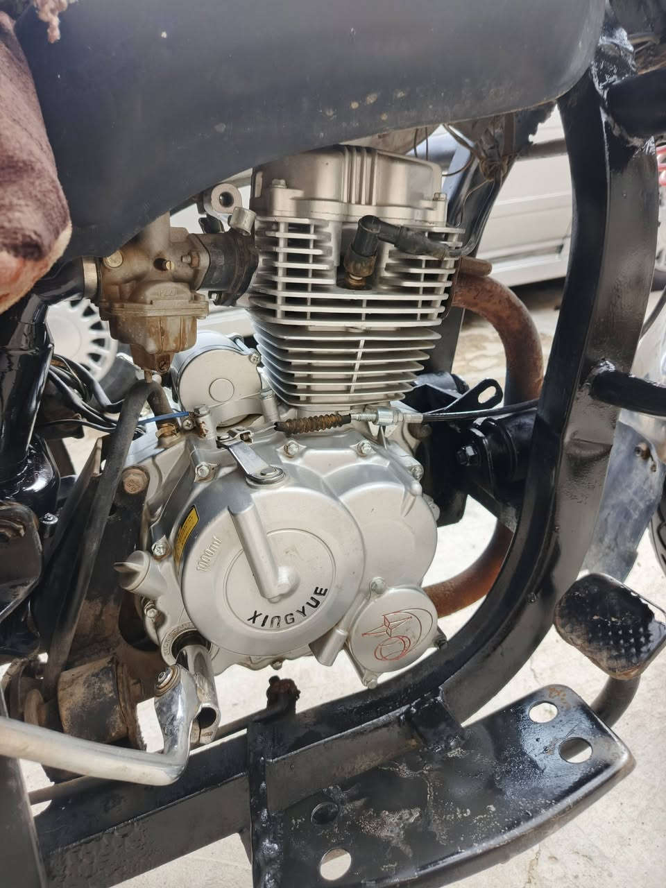 ستوته ١٤ محرك قبل ١٥يوم شديته بل باكيت بعد دهن الشركه بي امعمره بل كامل تايرات ثلاث جدد اكسل جديد ركبه مكسوره لحيم درجه اولى سعر ٦٠٠ الف بي مجال هاذه مو سعرها بس احتاجيت يشهد الله بس محرك وباتري وشده فوك ال٣٠٠الف كلفني مكفولة من السرقه مكاني قادسيه ***********
