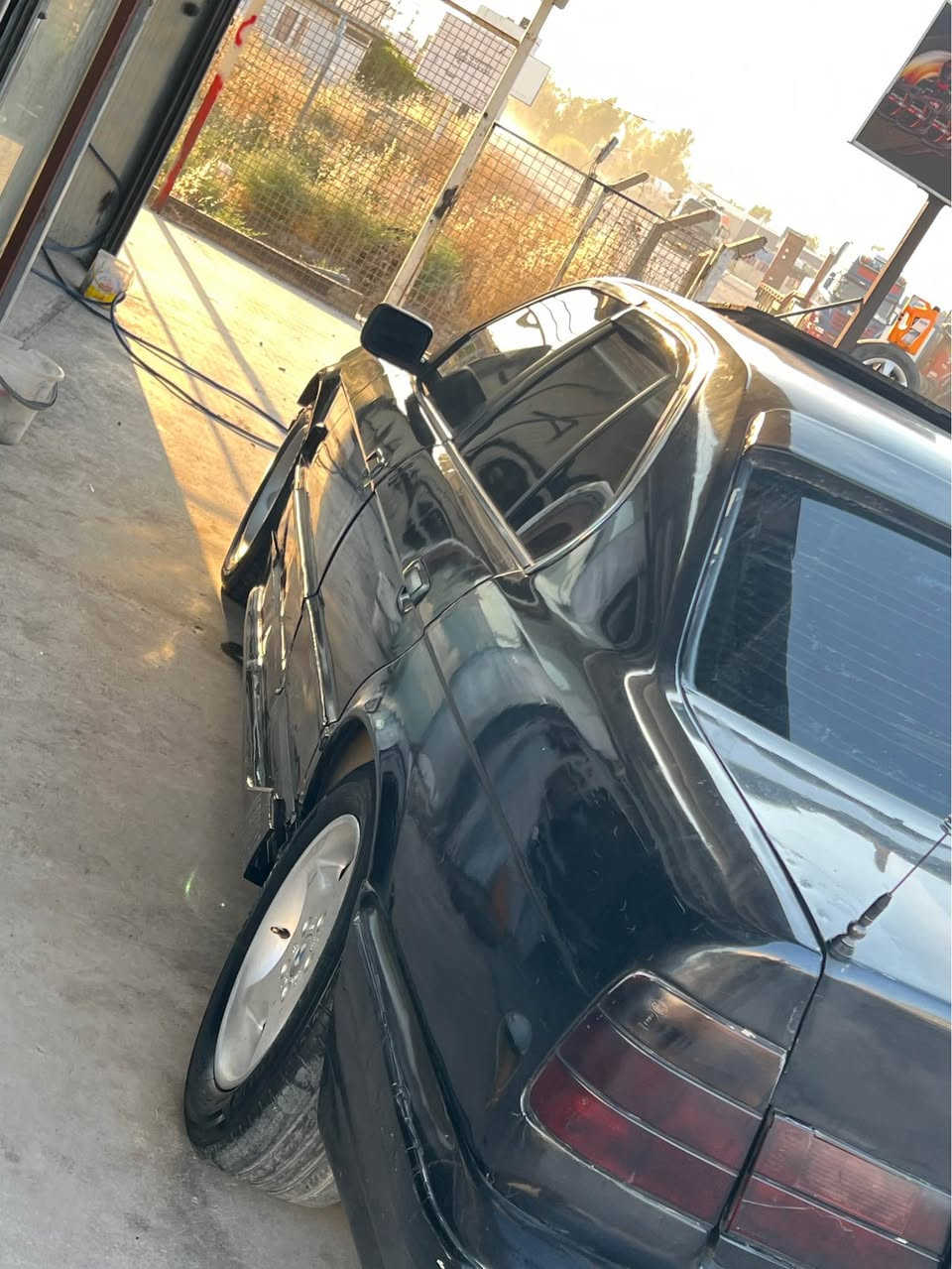 سلاو 
Bmw
520
گئر عادي 
دوو جام كاره بايي
سلايد
مودئل ١٩٨٩
*********** أربيل, العراق
