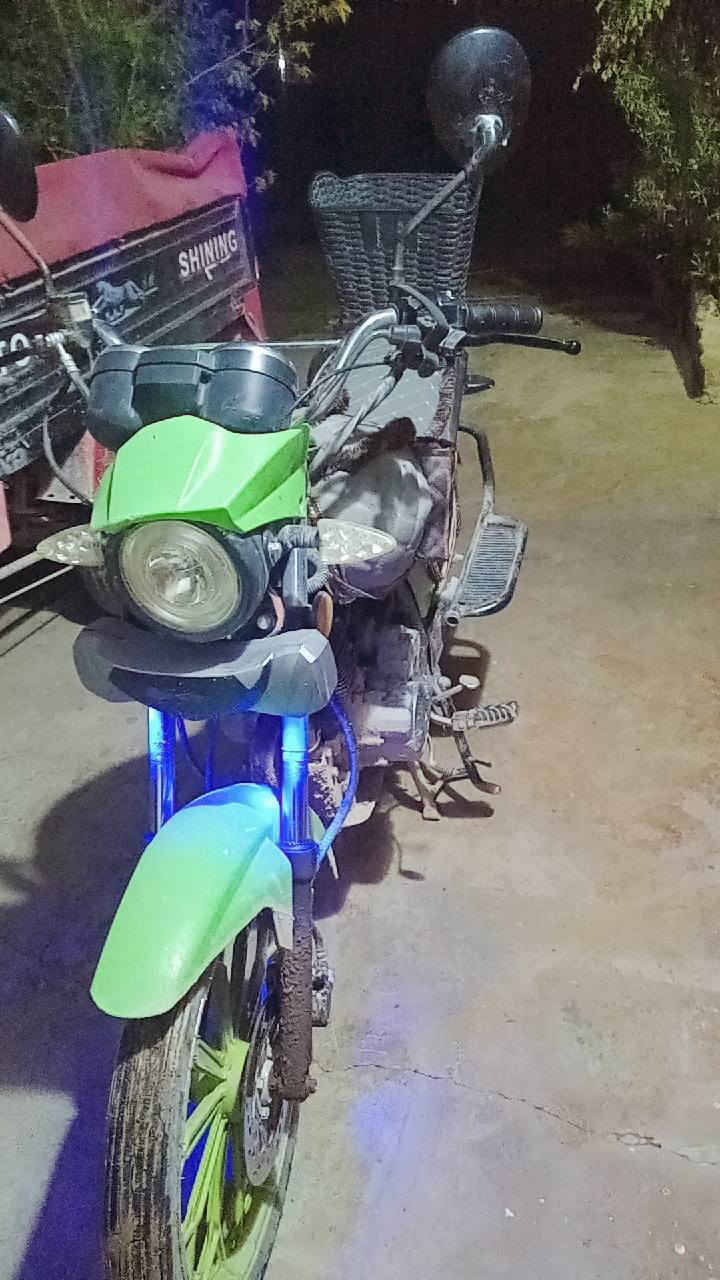 السلام عليكم اخوان عندي هاذه الموطور للبيع موديل 23 ما واصله صبانه عليء شرط ماشاءالله فول مال جناي كلو بلادي شرط انطيك بي ثلث سويجات 
ترايك الموصل بعد شتريدون😆 اخوان ابيع مستعجل مكاني الزاب الشراي يتصل ويدلل ***********
