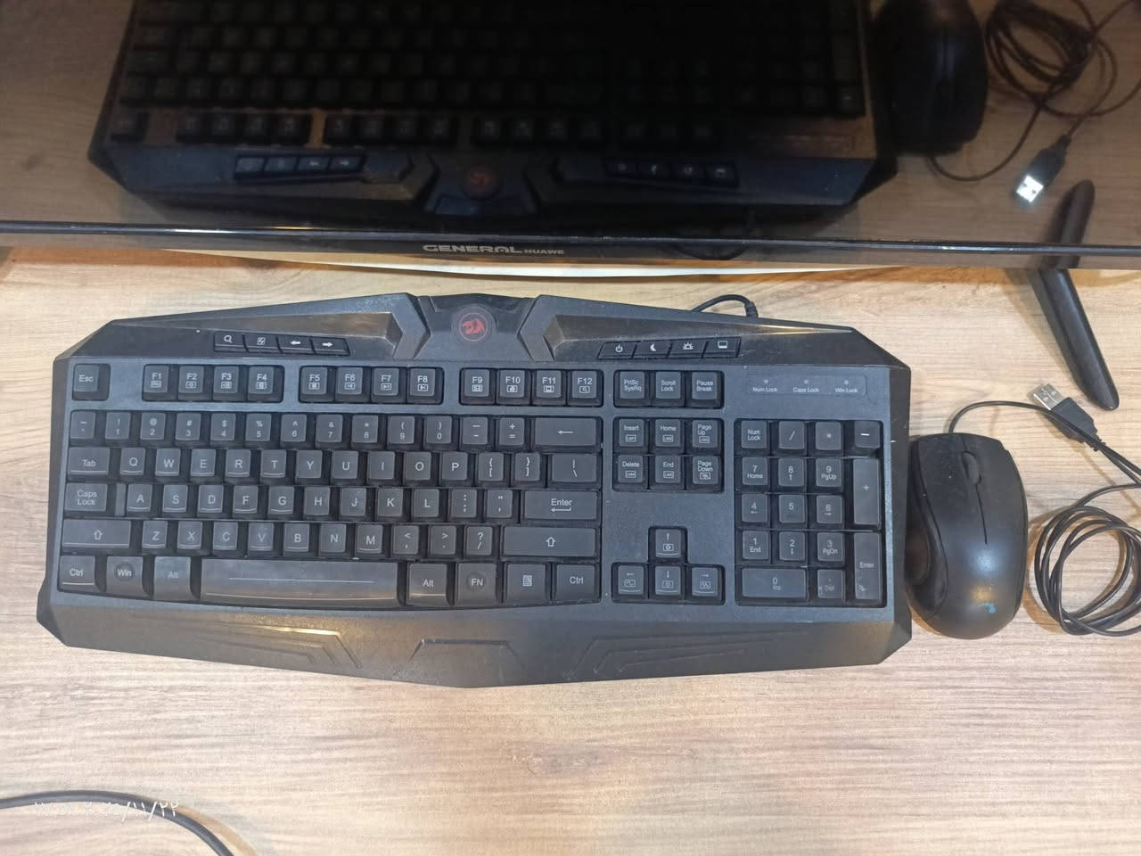 Xbox One S👾🕹️
المساحة: 500 غيغا
نظيف غير مفتوح
مع يدة 🎮تجاريه (وايرلس)🔌، كامل الملحقات
واغراض جانبية ماوس🖱️، وكيبورد⌨️ گيمنك
وحساب أكس بوكس وياه
وشاشة General Huawei🖥️، حجم 32 تشغل 60هرتز
بسعر (250) مكاني بصره القديمه المستشفى الجمهوري


**إذا كنت صاحب هذا الإعلان وتريد حذفه لأي سبب، رجاءا أرسل رسالة إلى الدعم الفني**