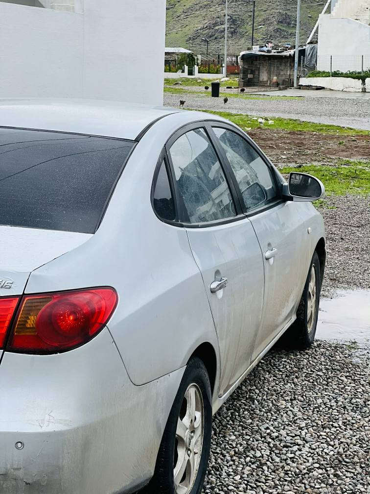 ئاڤانتی 2008 کامل پەمپی دوبەی  لەسەر ساخی  شاشەوکامێرا ڤۆلیۆم کوشن جڵد تەبرید ساردوگەرم  ABC برێک مەزبوت کامل مەسروفم کردوە دیناری مەسرەف نەماوە بەردی گزۆزی تێدایە  گێڕومەکینە توندوتۆڵی بەشەرت  پشتی قرچێکی بچوکی هەیە  تایەی تازەن  ناونیشان ڕانیە  43گەڵاو مەجالێکی کەم *********** رانية, السليمانية
