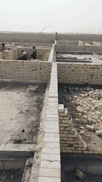 السلام عليكم مطلوب خلفات بناء طابوك موقع البصرة بليوميه

 زائد عمال شغل مفتوح 

تريد مقطوعه نطيك تريد بل يوميه ‏‪***********‬‏
