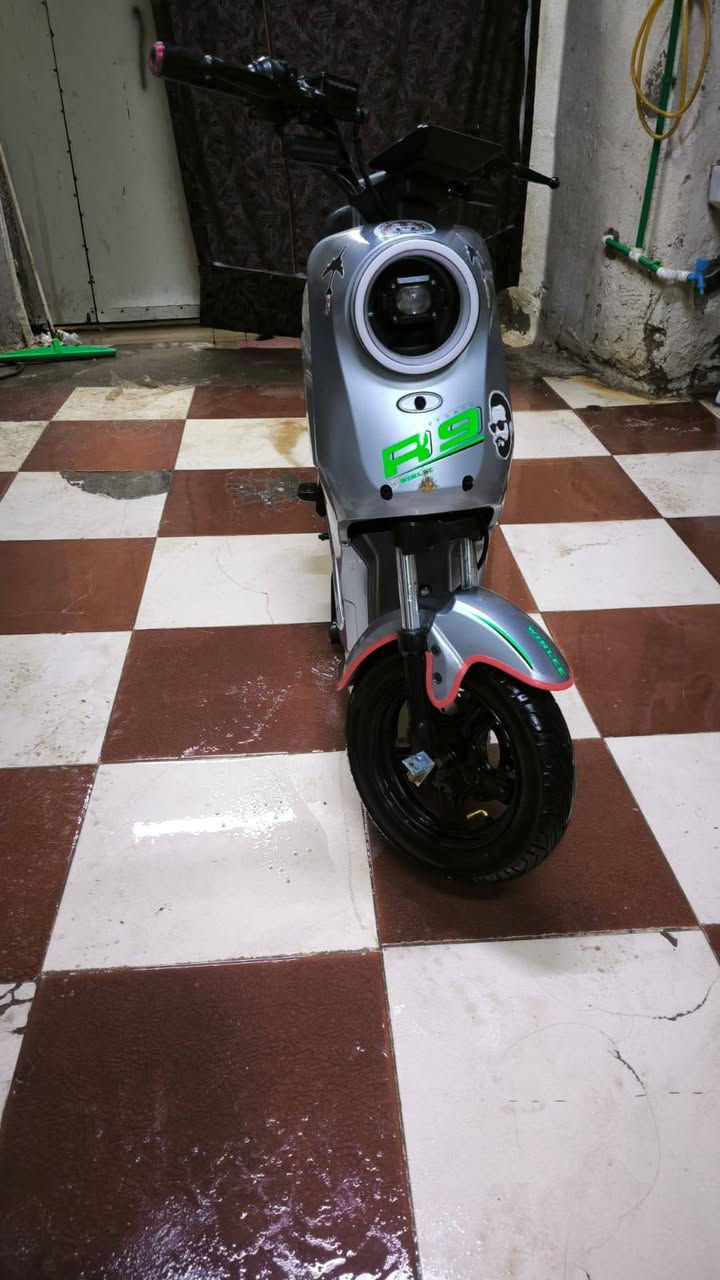 السلام عليكم دراجة R9 نضيفة للبيع
بطارياتهة جدد 22  
السعر: 400 وبيهة مجال
رقم الهاتف: *********** متواجد واتساب فقط
العنوان: البصرة كرمة علي
