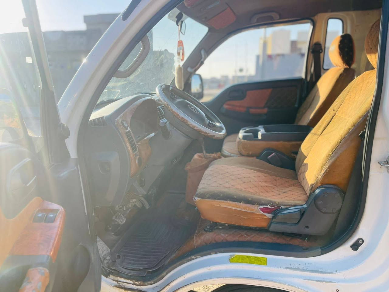 سلام عليكم 
كيه للبيع 2013 فحل سياره جاهزه كير محرك اكسن شاصي صبق شرط سياره وضع شركه رقم صلاح الدين بسمي تحويل مباشر سنويه لسبعه وعشرين السعر  
اتصال على رقم ***********
