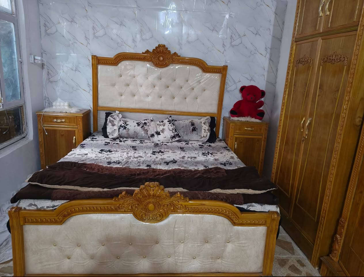 السلام عليكم غرفه للبيع استعمال قليل ***********  مليون و700 وبيها مجال
