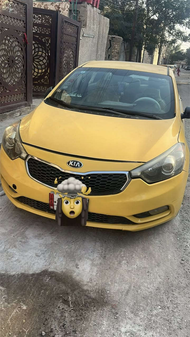 فورتي ٢٠١٤ حادثها جاملغ يسرا مكينه جي دي اي ٢٠٠٠ سياره جاهزه خير من الله مواصفتها معروفه كشتات تدفئه عراضها ١٠٠ وبيها مجال تواصل ***********
