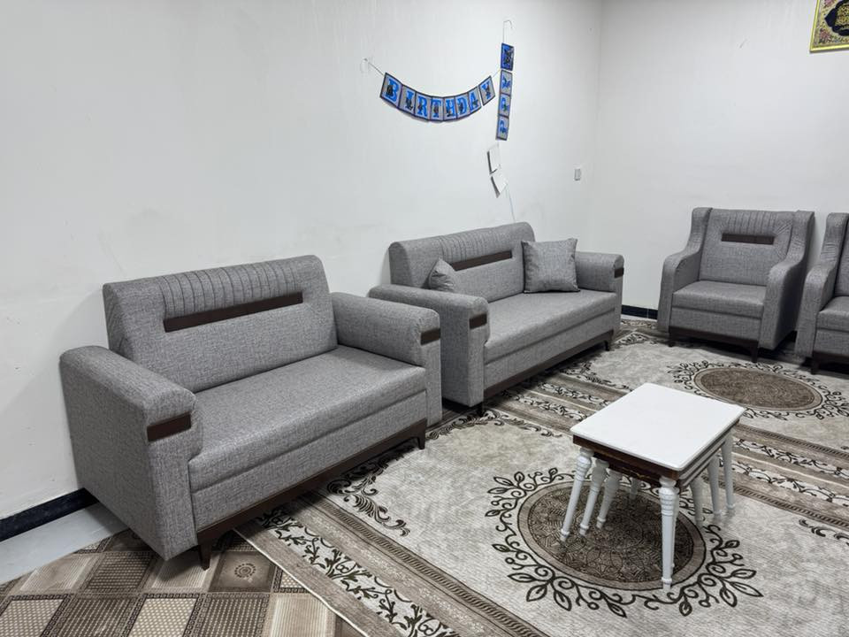 ♦️معمل الابداع للأثاث♦️تخم ♦️ ديوان ♦️  جلسة عربية 🛋حسب الطلب من اجود انواع الاقمشة🎗خشب روسي بلوك بلاويد🎗اسفنج مميز اولا عالي الكثافة🎖 السماوة طريق المهدي 🚘للاستفسار الاتصال على الرقم (وتساب)📞 ***********
