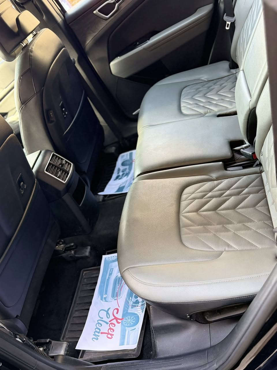 � للبيع: كيا سبورتج 2023 X-Line
🛻 الموديل: 2023

🎯 الفئة: X-Line

📍 الموقع: بغداد

سياره فول ماشيه 65 الف كيلو حادث بنيد بدون صبغ سياره كلين من صبغ بس خشم ومعدل بارد 

سعره 219$

سياره باسمي 

***********
