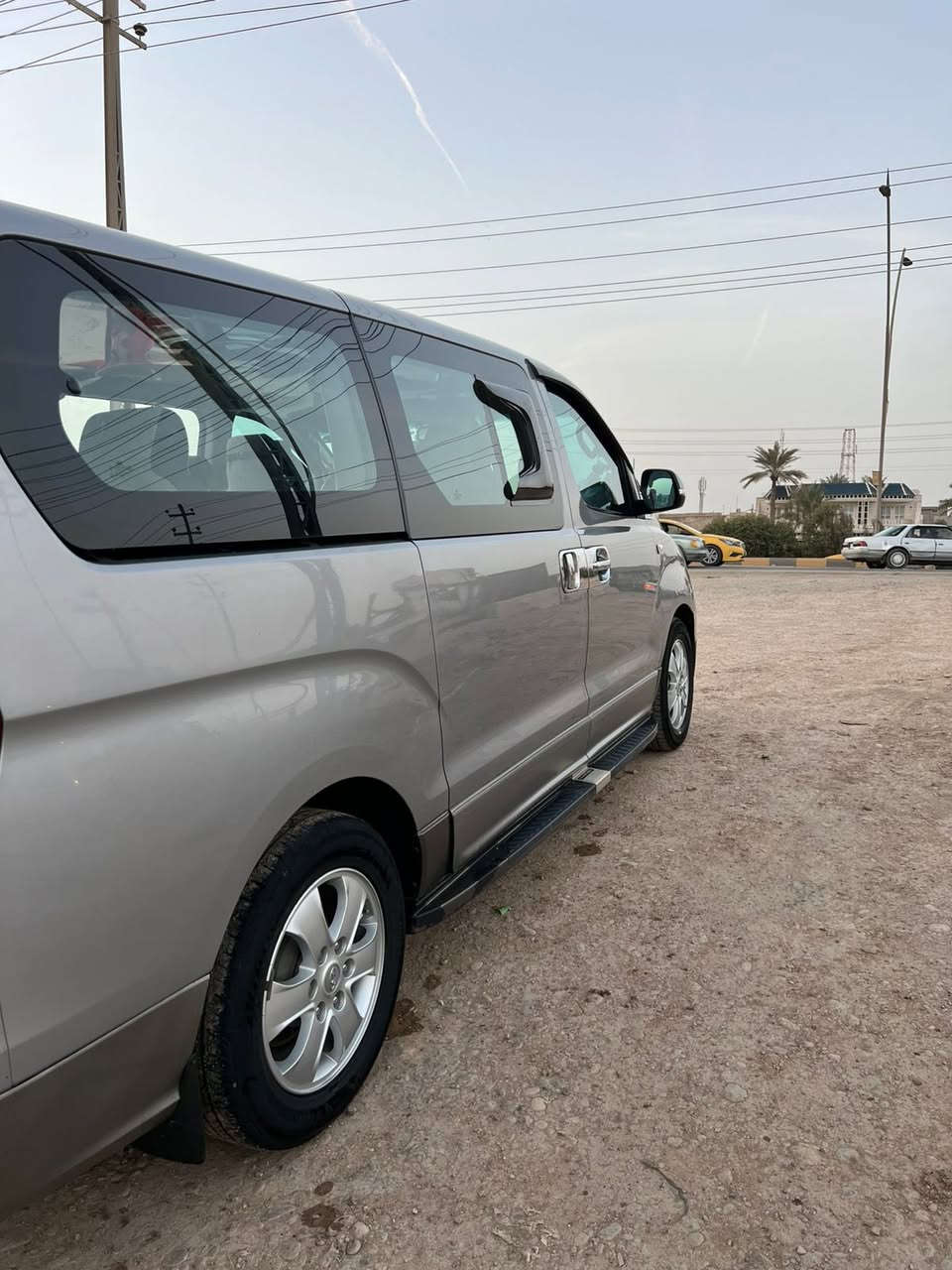 سلام عليكم اخوان ستاركس للبيع فقط فقط موديل 2016  دبلو السيارة كفالة عامة كير مكينة كشر الحمدلله رقم بغداد بسمي ماشية 290 مكان السيارة ديالى *********** مااجاوب خاص اتصل وبيك خيرودلل 247 وبيه مجال
