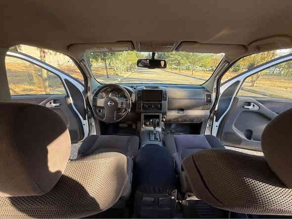 Nissan pathfinder SE 2007

-رەنگ- سپی
-مودێل- 2007 امریکی 
-مەکینە- 6پستن 4.0L - 4X4 
-رێڤەچوون- 230000
مواصفات: SE
-دبل اكسل و شغال
-3 مقعد
-تحديد سرعة 
-گێر اوتوماتیك
-شاشە مەزن

تبرید سەر سویچی

سبخ و دەعم: 
سەرێ بوندی دگەل سەرێ چاملاقی صبغ 

سعر: 103$ 

جهـ: زاخو

ژ.ت:*********** زاخو
