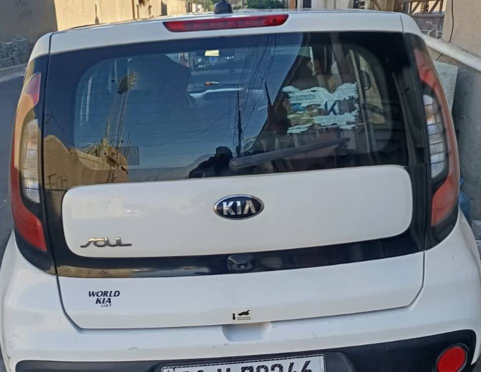 السلام عليكم صول 19 هاي صور حادثهه شخوط 
بيبان بامريكا وبغداد،واكفه بالباب ونظربت جاملغ امامي وطخه خلفي وتصلحوو وموجود صور باسمنه بغداد انكليزي رقمهه محرك 1600 اقتصادي سياره كل نقص مابيهه سعرهه 118 بيهه مجال مكان وزيريه بس الشراي يتصل رحمه الله والديكم ***********
