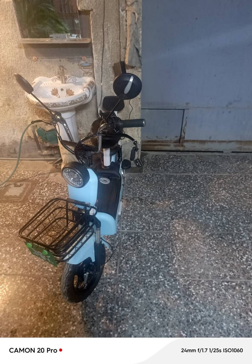 شباب مديل ٢٠٢٦ كامله وجديده سعر٢٥٠الف بيها مجال قليل عنواني بغداد العبيدي 
رقم الهاتف ***********
