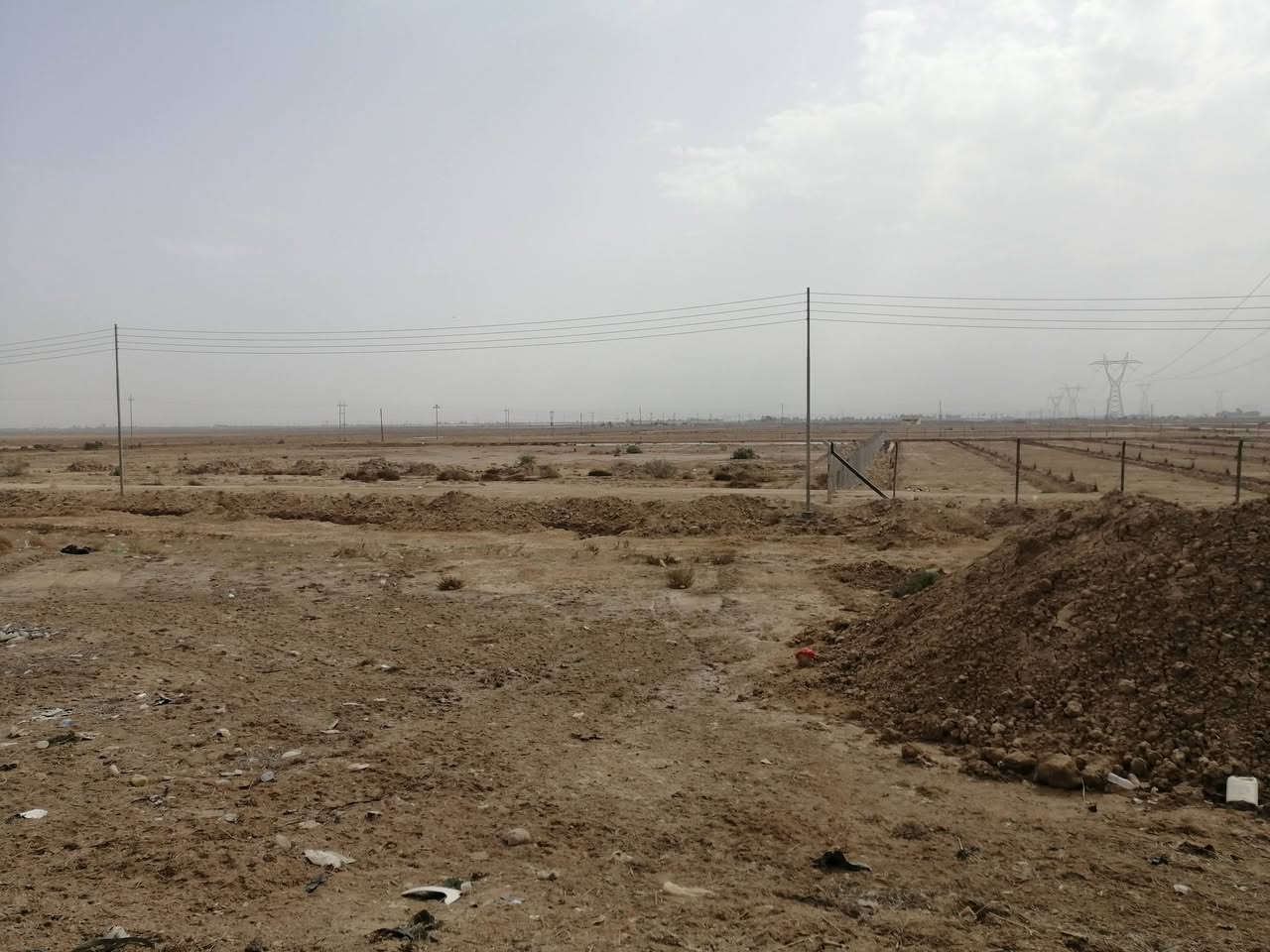 السلام عليكم.. 2 دونمين طريق بغداد الدوانم جاهزة ماي اسالة  وكهرباء وشوارع يصرن ركنين
السلام عليكم.. 2 دونمين طريق بغداد الدوانم جاهزة ماي اسالة  وكهرباء وشوارع يصرن ركنين علة شارعين  عام وشارع فرع  النزال 130 والعرض 39  قرب مشروع مرور ميسان جهة الدواجن تبعد عن جامعه ميسان الجديدة 90متر وعن الشارع العام 75متر كلل الخدمات جاهزة السعر 75 وبيهن مجال رقم الهاتف ***********
