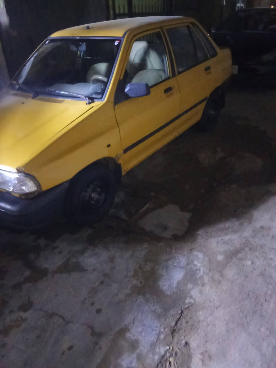 سلام عليكم سايبه مديل 14 سياره جاهزه رقمها واسط مكاني كوت راعيها بسجن يسويلك وكاله عامه*********** قفله 20
