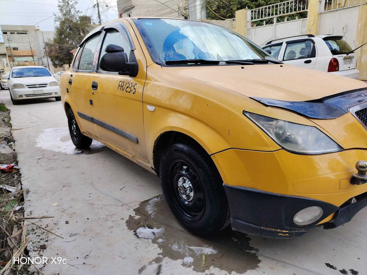 السلام عليكم سياره طيبه موديل 15 مكينه وقير نظاف بدون صبغ بدون ضرر رقم تاير وباتريدجديد شرط التحويل والتواصل على رقم الهاتف ***********
