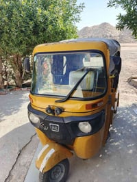 تكتك مديل ٢١ للبيع المحرك مجفت رقم وسنويه باقي تفاصيل 07745157137