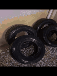 للبيع تخم تاير دلوب صيني  جديد بعده احمر ماماشيات متر لحجم16/265 السعر 400وبيهن مجال قليل ول ماعنده ياخذهن بلاش ويروح وبعيوني العنوان نجف لأشرف 
لاتصال***********
