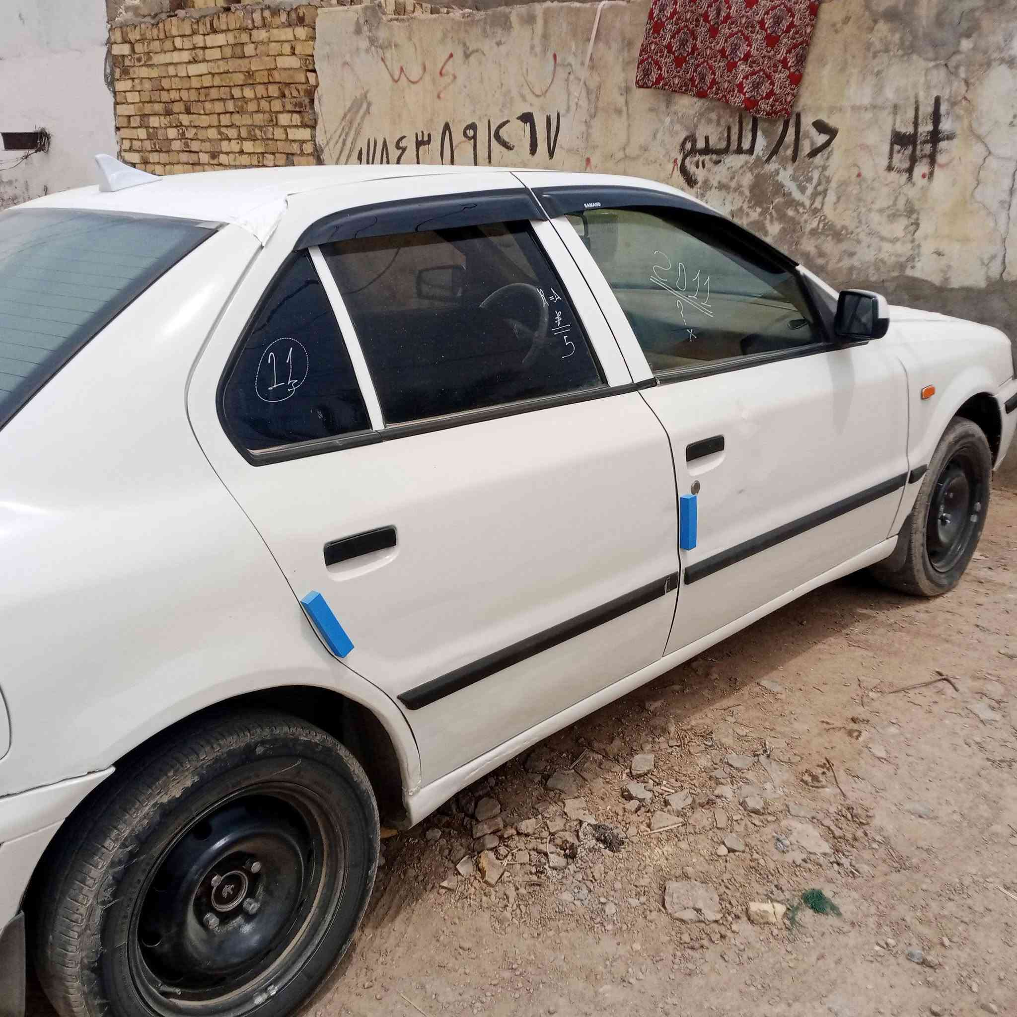 السلام عليكم سمند للبيع موديل 10 كير ومكينه شرط حداديه جديده السياره جاهزه ربع ما تذب  عليه عوزه بس التبريد السعر 29 وبيه مجال كان السياره الديوانيه الحمزه الشرقي الاتصال ***********
